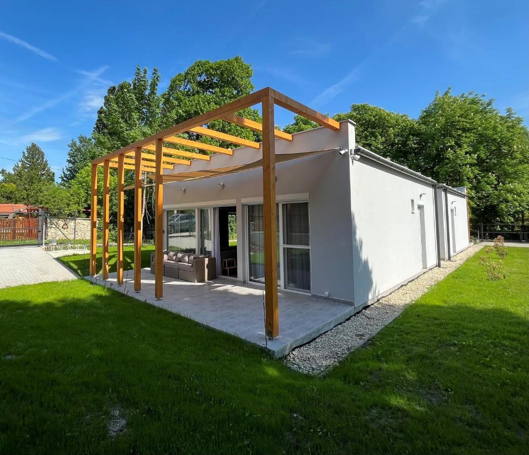 Aranygesztenye Apartmanhaz Balatonudvari Exterior foto
